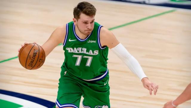 开云官方官网-附加赛赛制引独行侠不满 库班东契奇接连发声抗议